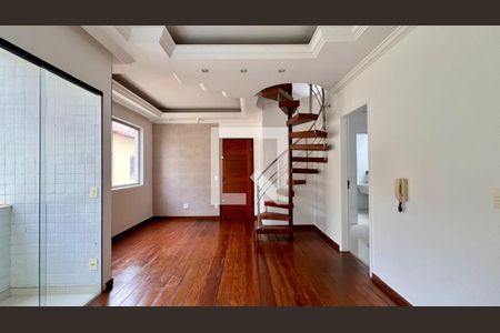 sala  de apartamento para alugar com 3 quartos, 180m² em Ouro Preto, Belo Horizonte