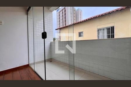 varanda de apartamento para alugar com 3 quartos, 180m² em Ouro Preto, Belo Horizonte