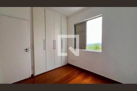 quarto  de apartamento para alugar com 3 quartos, 180m² em Ouro Preto, Belo Horizonte