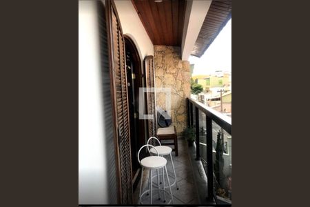 Casa à venda com 3 quartos, 224m² em Vila Camilópolis, Santo André