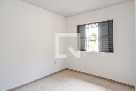 Quarto 1 de casa para alugar com 2 quartos, 76m² em Medianeira, Porto Alegre