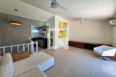 Sala de apartamento para alugar com 2 quartos, 130m² em Camboinhas, Niterói