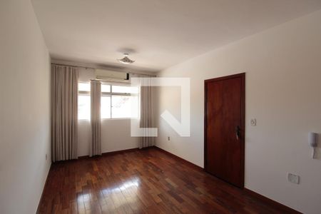 Sala de apartamento para alugar com 3 quartos, 95m² em Santa Amelia, Belo Horizonte