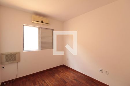 Suíte de apartamento para alugar com 3 quartos, 95m² em Santa Amelia, Belo Horizonte