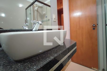 Banheiro Suíte de apartamento à venda com 3 quartos, 98m² em Parque Industrial, Campinas