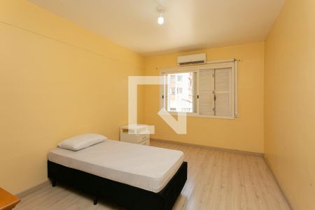 Quarto 1 de apartamento para alugar com 2 quartos, 78m² em Bom Fim, Porto Alegre