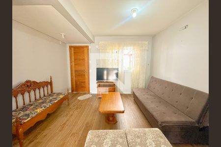 Sala de TV de apartamento para alugar com 2 quartos, 150m² em Cachoeira do Bom Jesus, Florianópolis