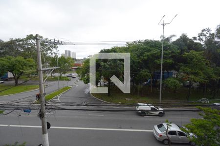 Vista da Sala/Cozinha de apartamento para alugar com 2 quartos, 35m² em Jurubatuba, São Paulo