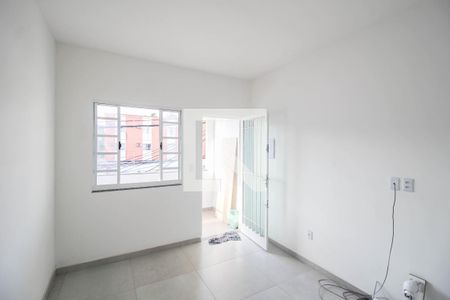 Sala de apartamento para alugar com 2 quartos, 77m² em Edson Passos, Mesquita