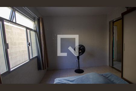 Quarto 2 de casa de condomínio para alugar com 2 quartos, 262m² em Vargem Grande, Rio de Janeiro