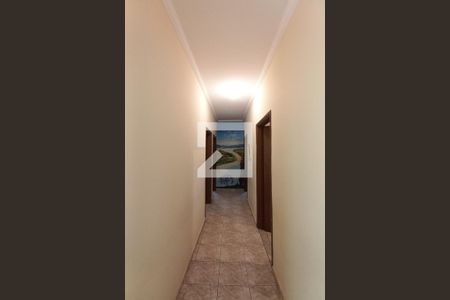 Corredor de casa à venda com 3 quartos, 182m² em Vila Maria Eugênia, Campinas