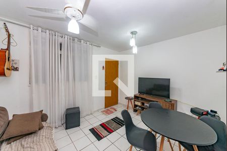 Sala de apartamento para alugar com 2 quartos, 50m² em Estrela do Oriente, Belo Horizonte