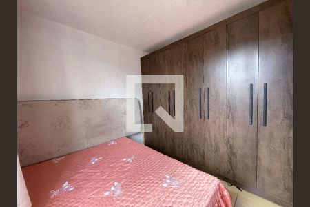 Quarto 1 de apartamento para alugar com 2 quartos, 48m² em São Miguel, São Leopoldo