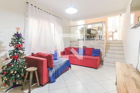 Sala Estar de casa para alugar com 3 quartos, 200m² em Cipava, Osasco