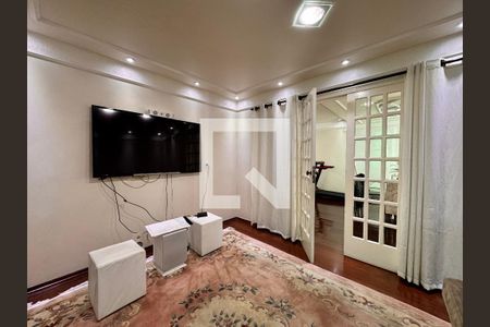 Sala de TV de casa para alugar com 4 quartos, 300m² em Campestre, Santo André