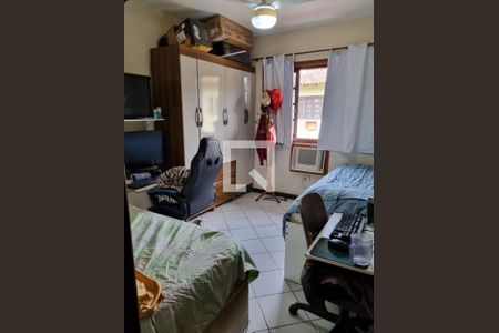 Quarto de casa de condomínio à venda com 2 quartos, 120m² em Taquara, Rio de Janeiro