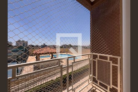 Sacada de apartamento à venda com 3 quartos, 74m² em Campestre, Santo André