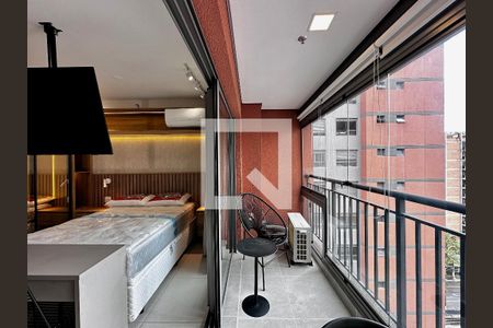 Sacada de casa para alugar com 1 quarto, 26m² em Santo Amaro, São Paulo