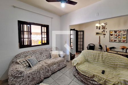 Sala de casa à venda com 3 quartos, 130m² em Santa Rosa, Niterói