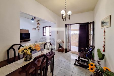 Sala de casa à venda com 3 quartos, 130m² em Santa Rosa, Niterói