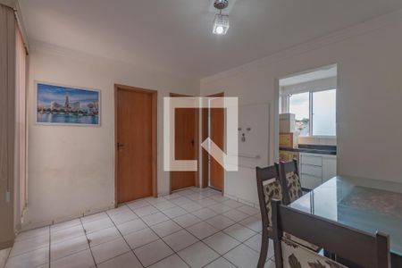 Sala de apartamento à venda com 2 quartos, 50m² em Heliópolis, Belo Horizonte