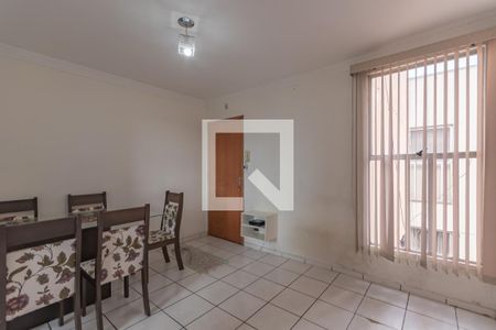 Sala de apartamento à venda com 2 quartos, 50m² em Heliópolis, Belo Horizonte