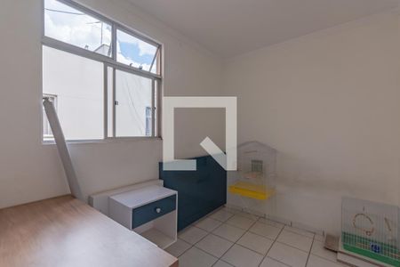 Quarto 1 de apartamento à venda com 2 quartos, 50m² em Heliópolis, Belo Horizonte