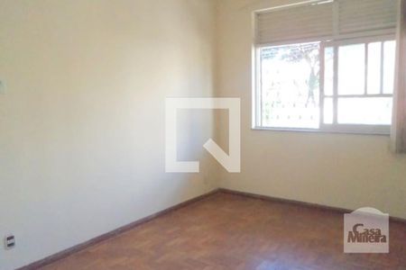 Sala  de apartamento à venda com 3 quartos, 120m² em Floresta, Belo Horizonte