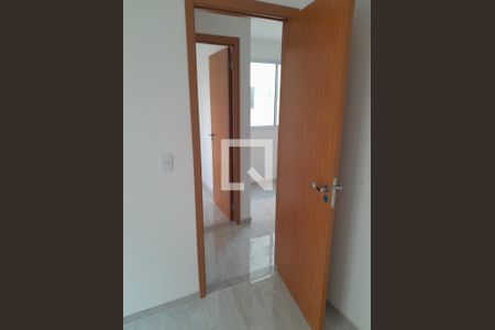 Quarto de apartamento para alugar com 2 quartos, 42m² em Jardim Arpoador, São Paulo