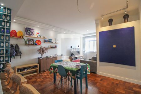 Sala de apartamento à venda com 2 quartos, 92m² em Nova Campinas, Campinas