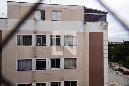 Vista da Sala de apartamento à venda com 3 quartos, 72m² em Parque Pinheiros, Taboão da Serra