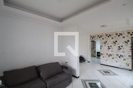 Sala de casa à venda com 3 quartos, 200m² em Tupi, Belo Horizonte