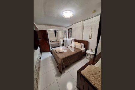 Quarto de casa à venda com 5 quartos, 250m² em Ouro Preto, Belo Horizonte