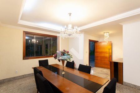 Sala  de casa para alugar com 6 quartos, 750m² em Trevo, Belo Horizonte