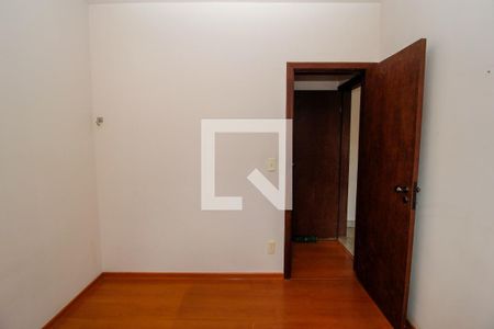 Quarto 2 de apartamento para alugar com 3 quartos, 79m² em Barroca, Belo Horizonte