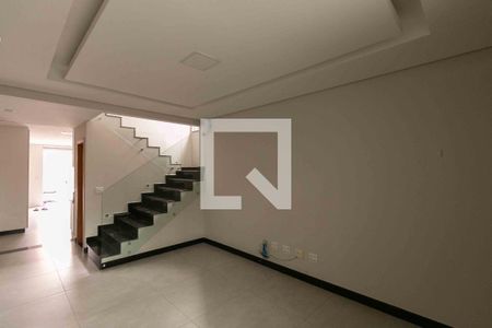 Sala de casa para alugar com 3 quartos, 135m² em Itapoã, Belo Horizonte