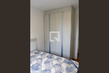 Quarto 1 de apartamento para alugar com 1 quarto, 32m² em Vila Yara, Osasco