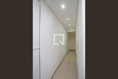 Corredor de apartamento para alugar com 2 quartos, 62m² em Vila Barros, Guarulhos