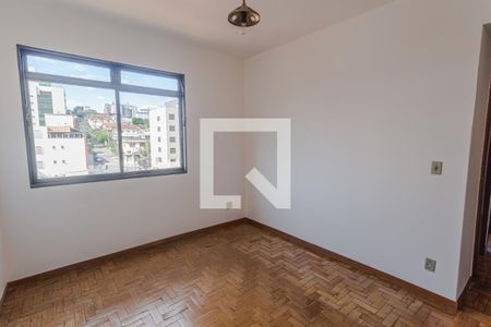 Sala de apartamento à venda com 2 quartos, 78m² em Sagrada Família, Belo Horizonte