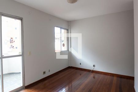 sala de apartamento para alugar com 2 quartos, 86m² em Sagrada Família, Belo Horizonte