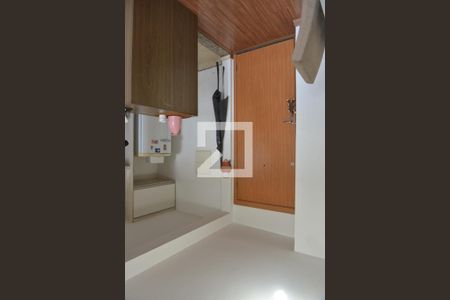 Sala de apartamento à venda com 2 quartos, 56m² em Utinga, Santo André