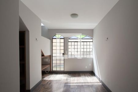 Sala de casa de condomínio para alugar com 2 quartos, 72m² em Itapoã, Belo Horizonte