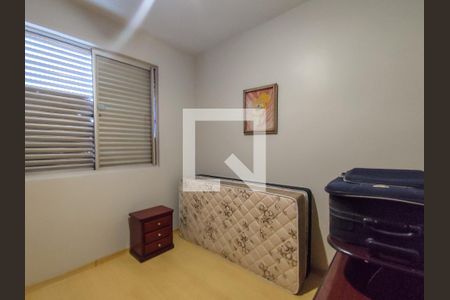 Quarto 2 de apartamento para alugar com 3 quartos, 100m² em Santo Antônio, Belo Horizonte