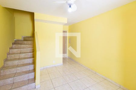 Sala de casa para alugar com 3 quartos, 194m² em Cidade das Flores, Osasco