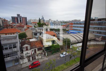 Sala - Vista de apartamento à venda com 3 quartos, 110m² em Passo D’areia, Porto Alegre