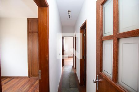 Corredor de apartamento à venda com 4 quartos, 128m² em São Lucas, Belo Horizonte