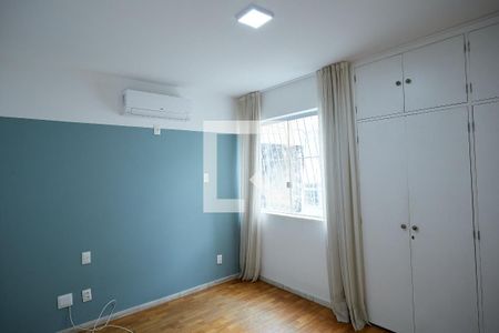 Suíte de apartamento para alugar com 3 quartos, 110m² em Funcionários, Belo Horizonte