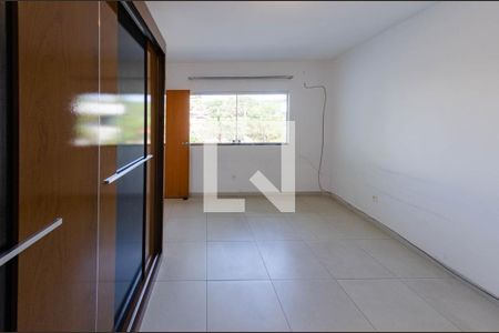 Suíte de casa para alugar com 1 quarto, 60m² em Alto Caiçaras, Belo Horizonte