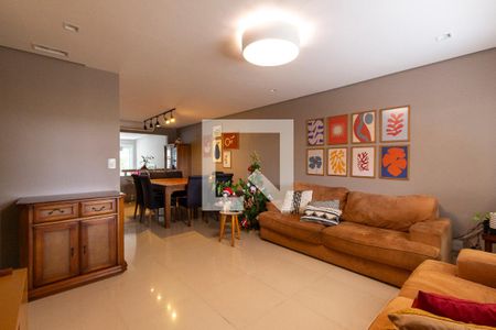 Sala de TV de casa de condomínio à venda com 4 quartos, 210m² em Tristeza, Porto Alegre