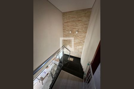 Escadas de casa para alugar com 3 quartos, 129m² em Canaa, Belo Horizonte